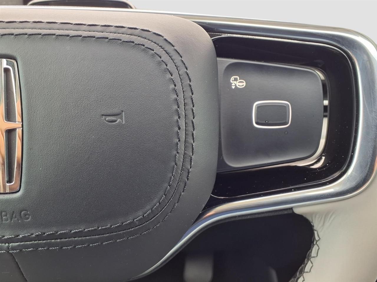 Lincoln Navigator Reserve 2025