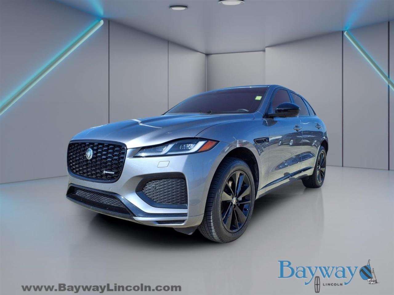 Jaguar F-Pace P250 R-Dynamic S 2025