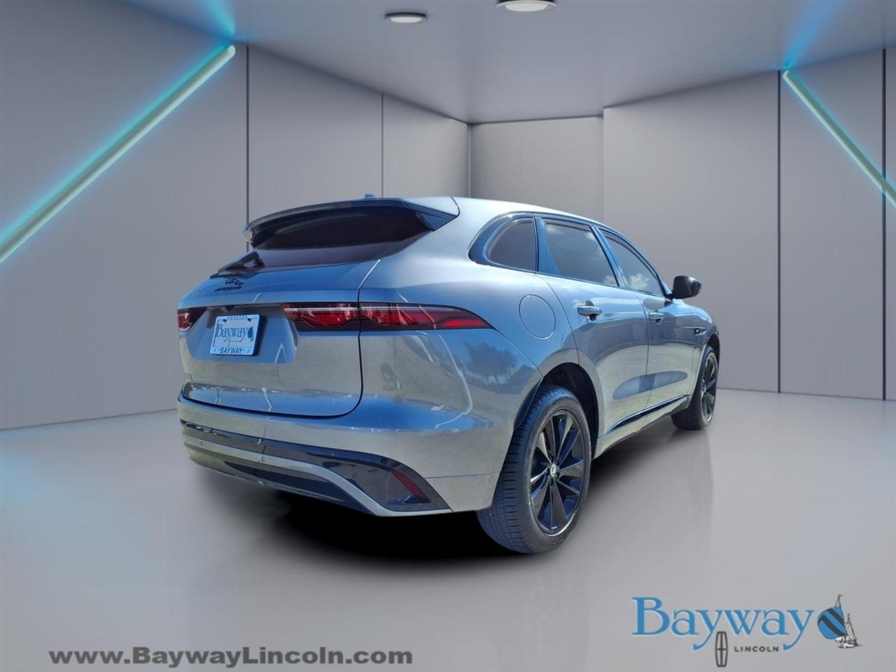 Jaguar F-Pace P250 R-Dynamic S 2025