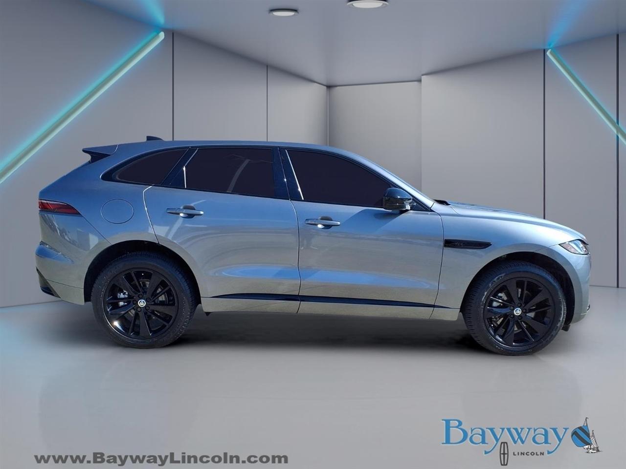 Jaguar F-Pace P250 R-Dynamic S 2025