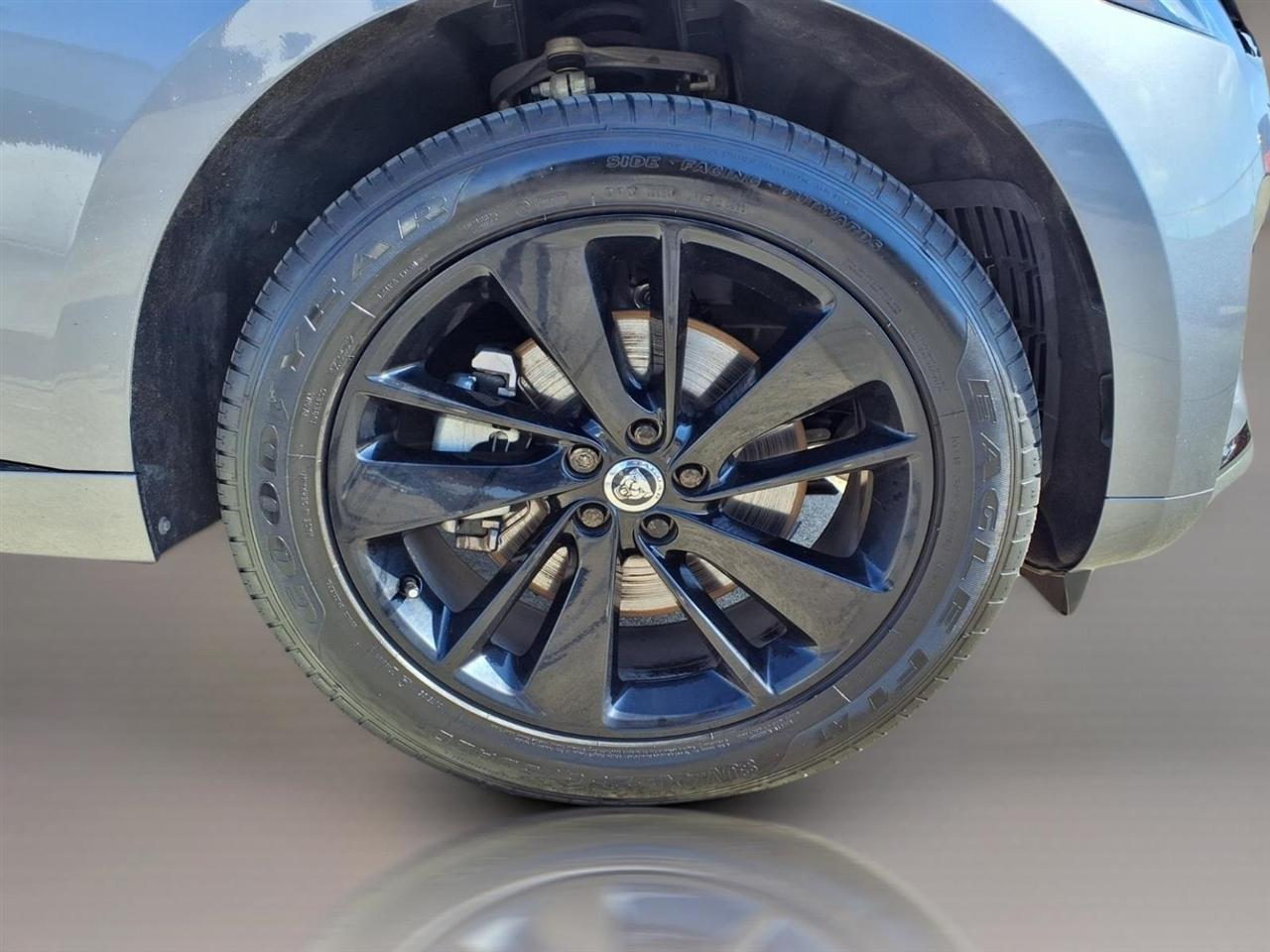 Jaguar F-Pace P250 R-Dynamic S 2025