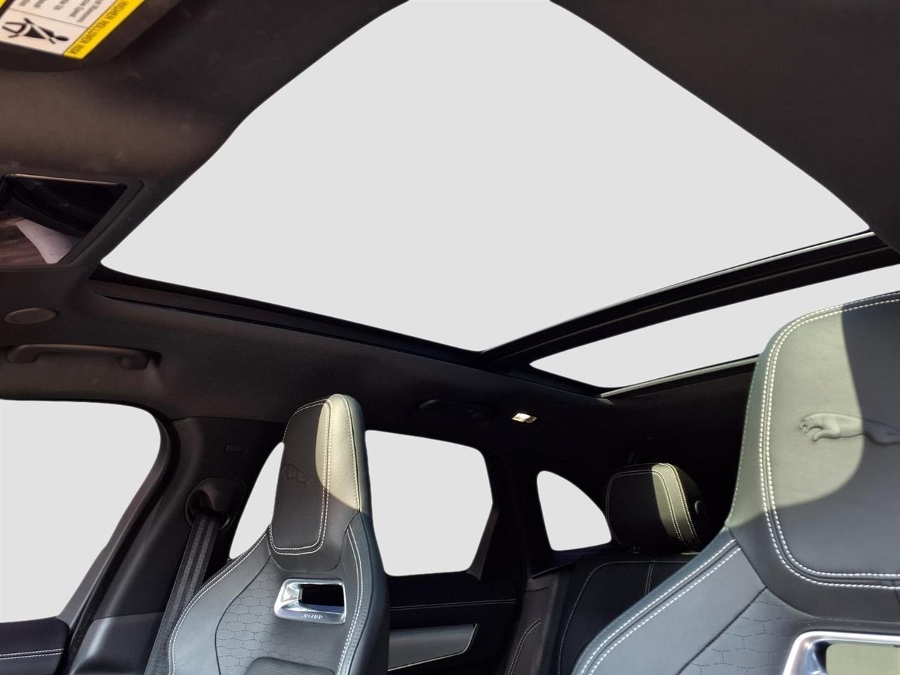 Jaguar F-Pace P250 R-Dynamic S 2025