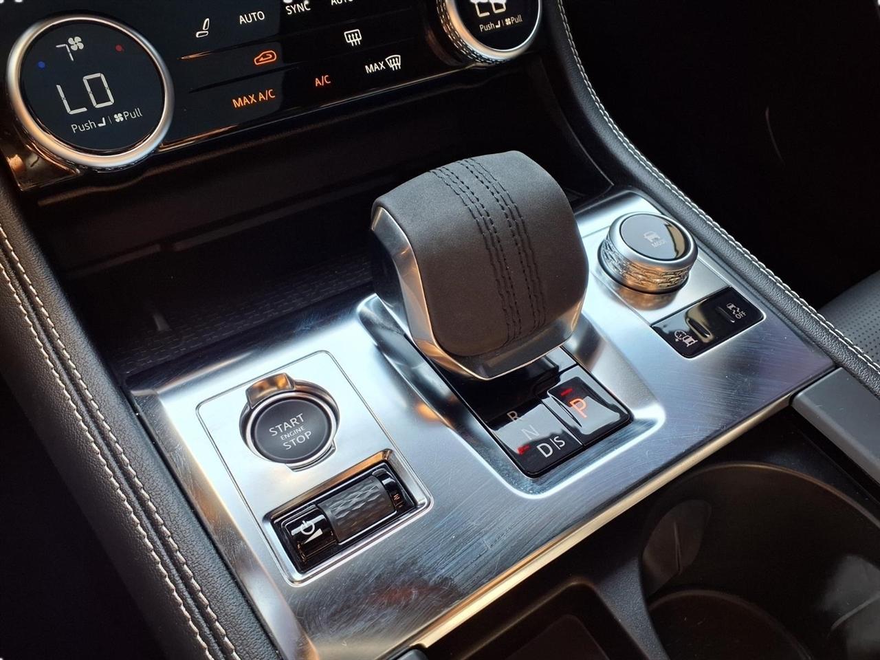 Jaguar F-Pace P250 R-Dynamic S 2025