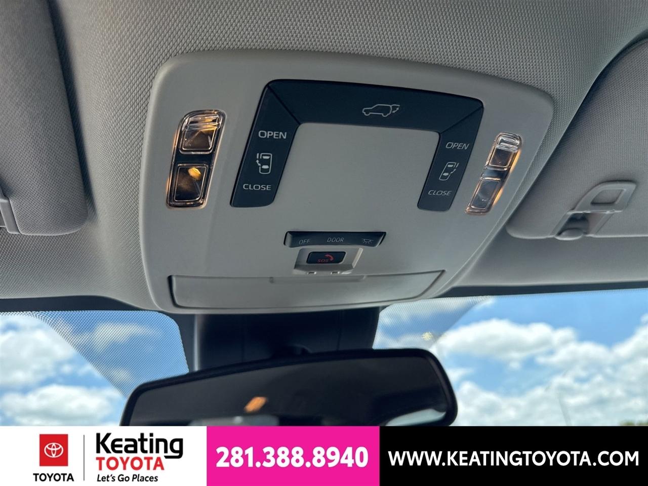 Toyota Sienna LE 8-Passenger 2026