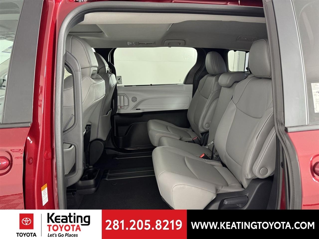 Toyota Sienna XLE 7-Passenger 2026