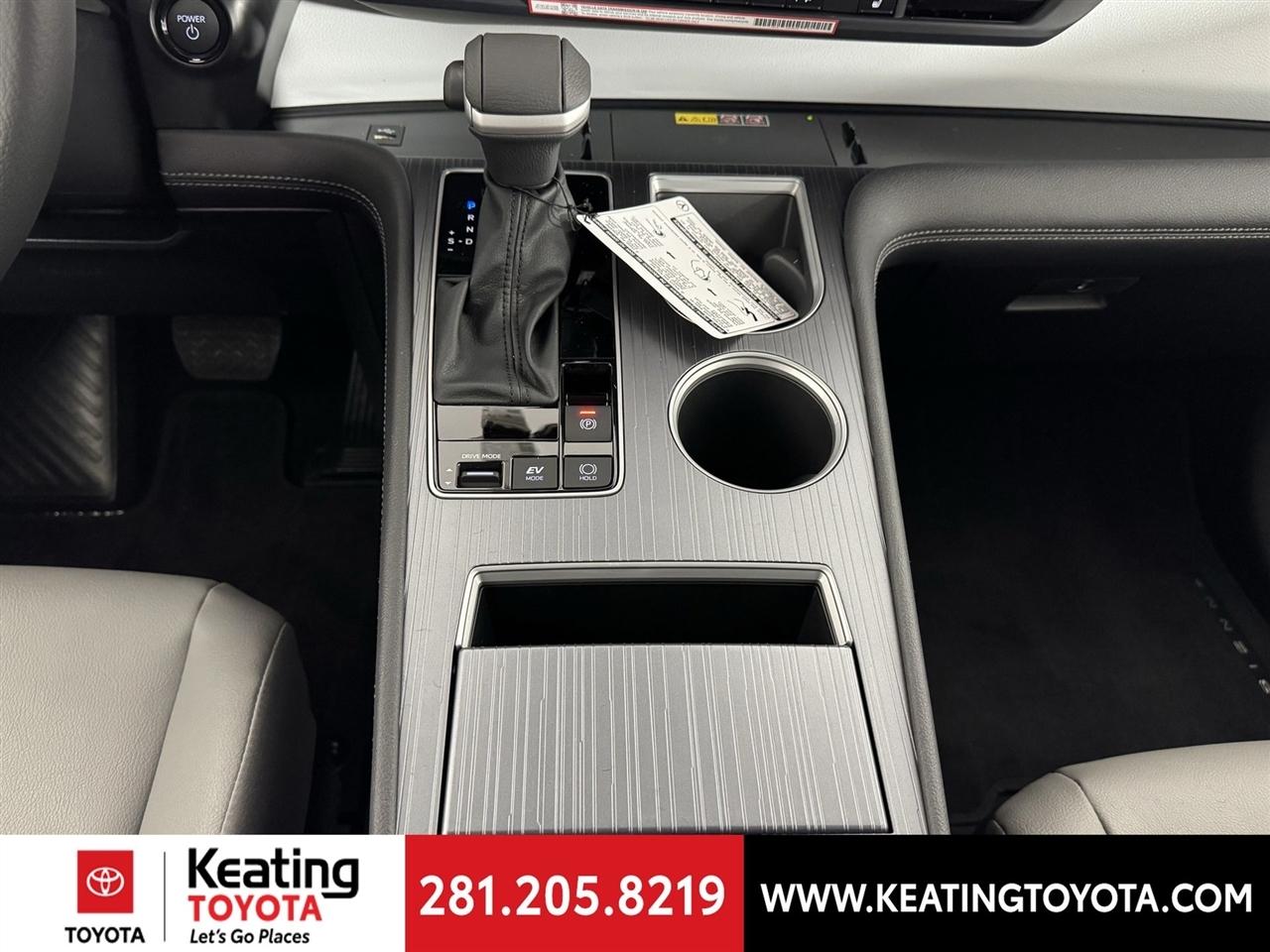 Toyota Sienna XLE 7-Passenger 2026