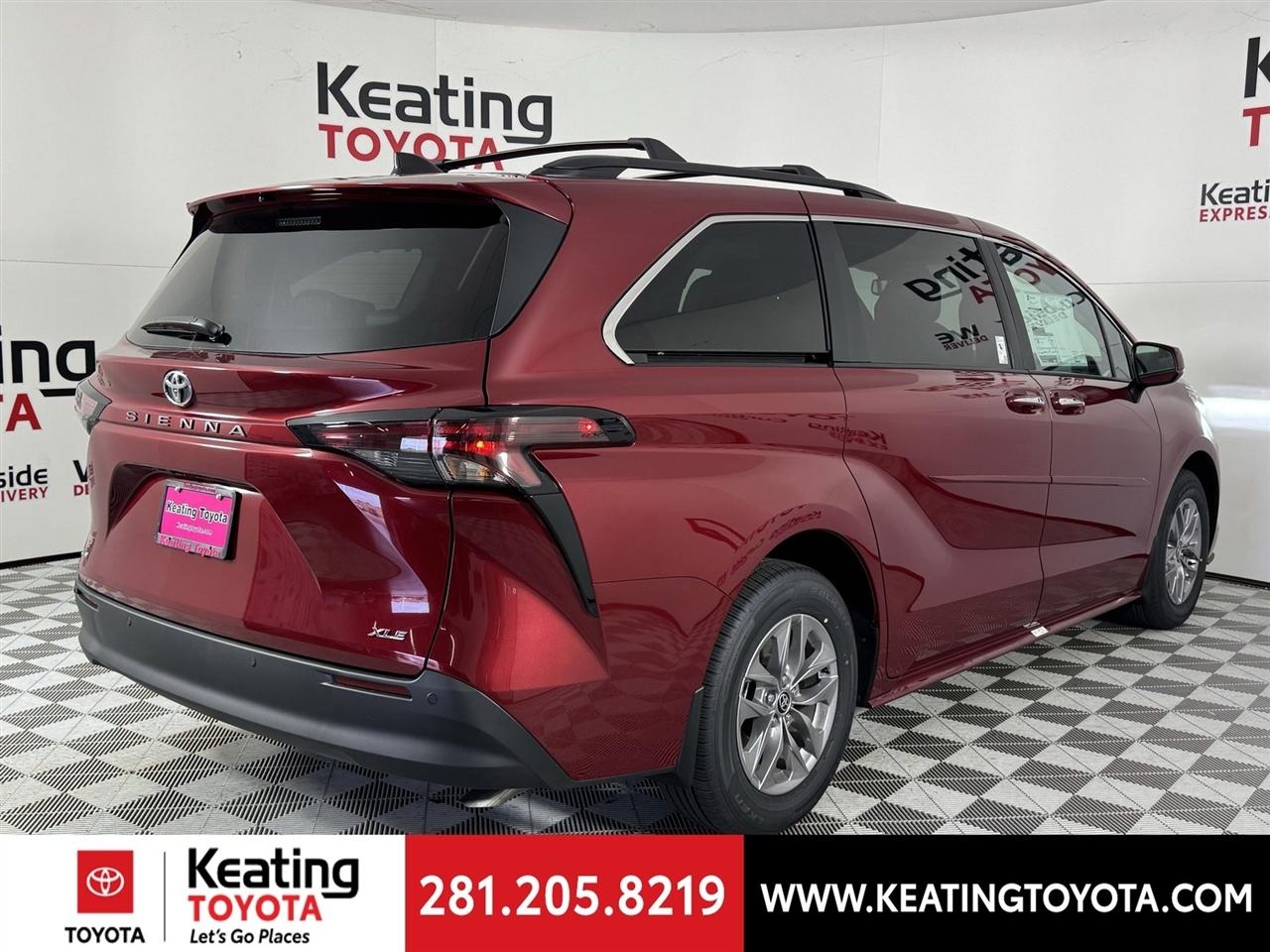 Toyota Sienna XLE 7-Passenger 2026
