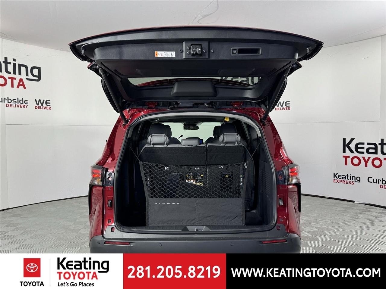 Toyota Sienna XLE 7-Passenger 2026