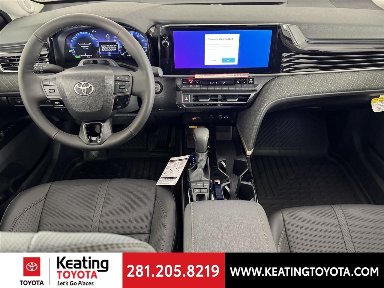 Toyota Camry Hybrid XLE 2026