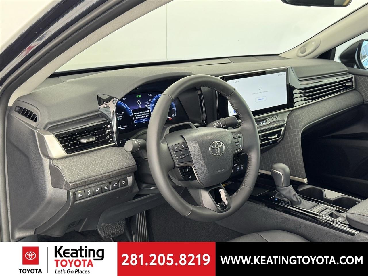 Toyota Camry Hybrid XLE 2026