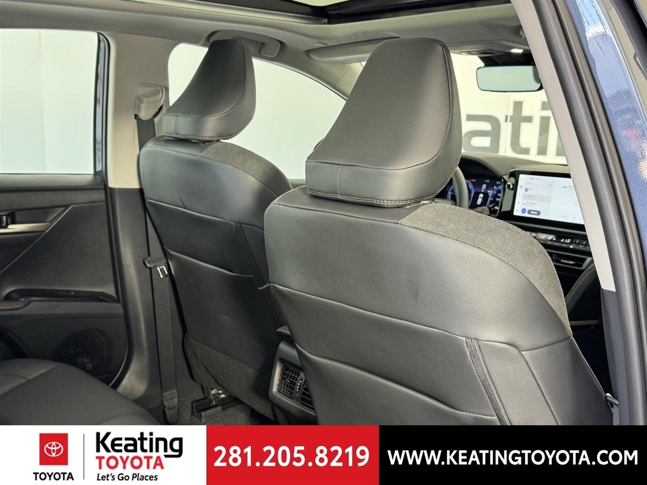 Toyota Camry Hybrid XLE 2026