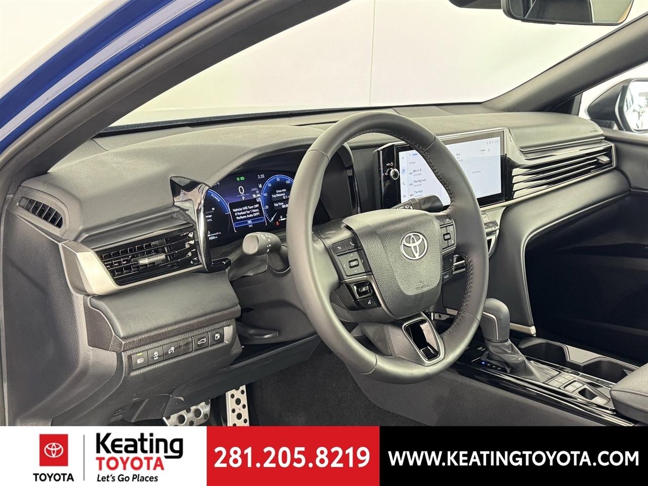 Toyota Camry Hybrid XLE 2026