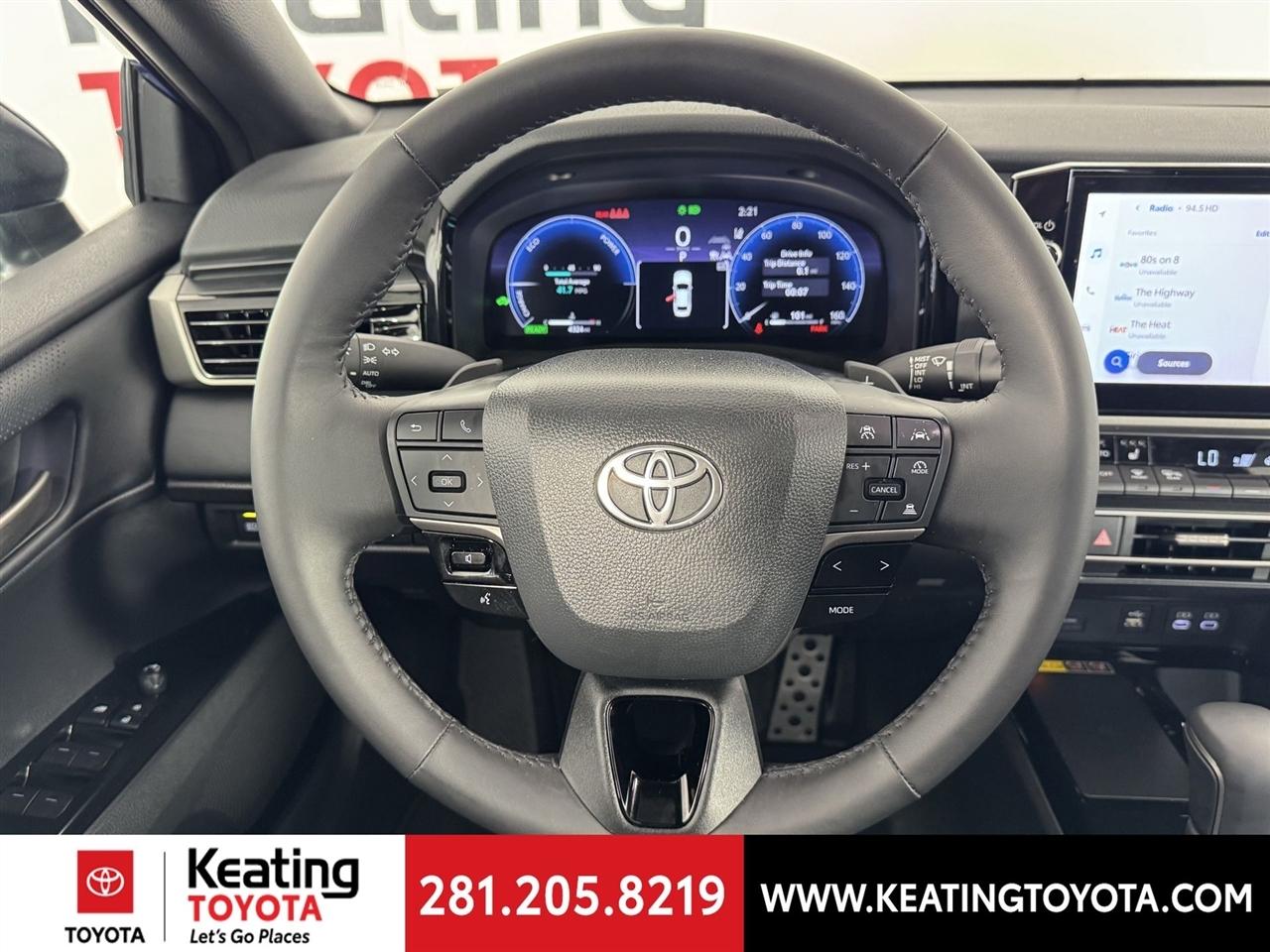 Toyota Camry Hybrid XLE 2026