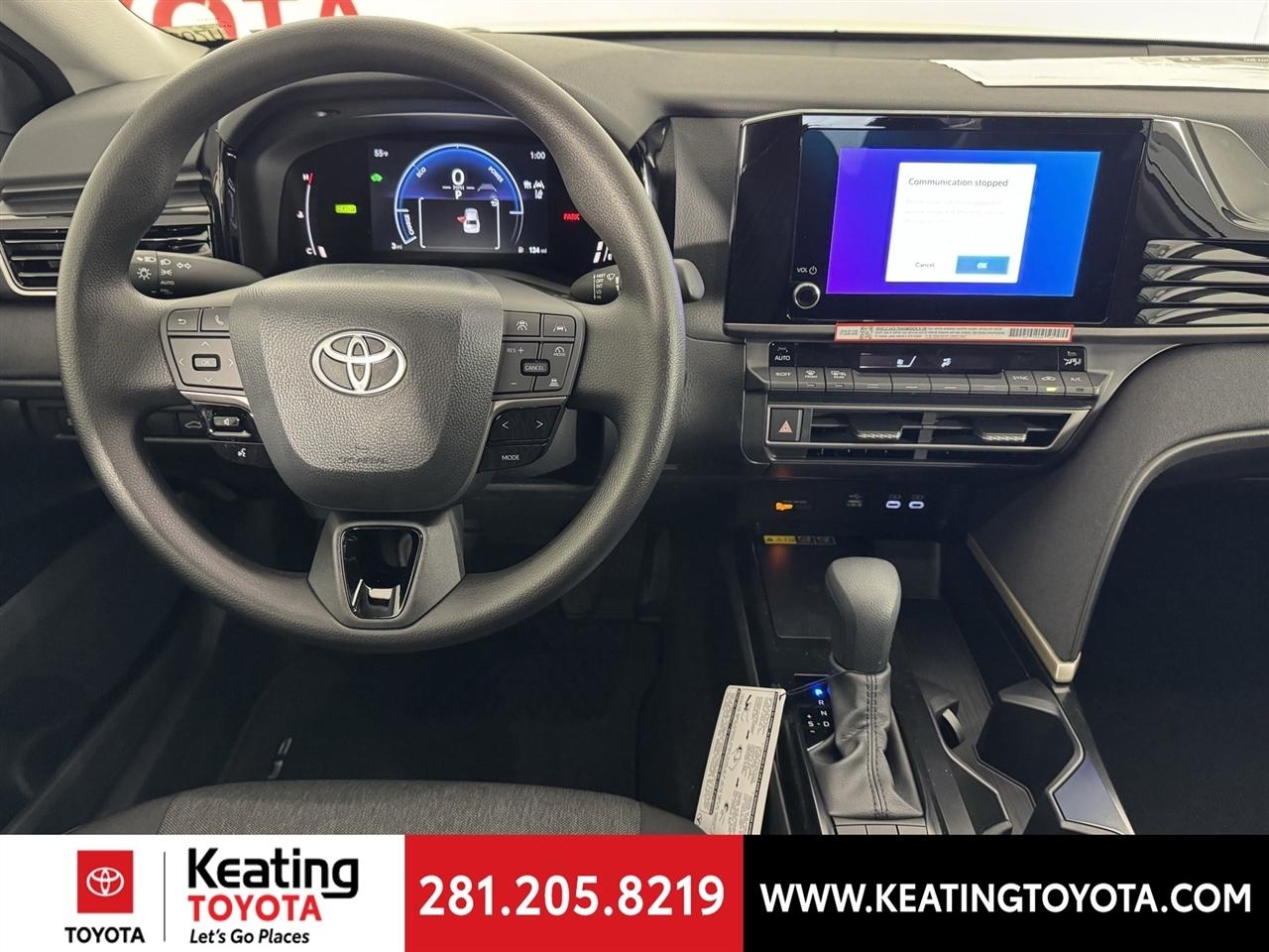 Toyota Camry Hybrid XLE 2026