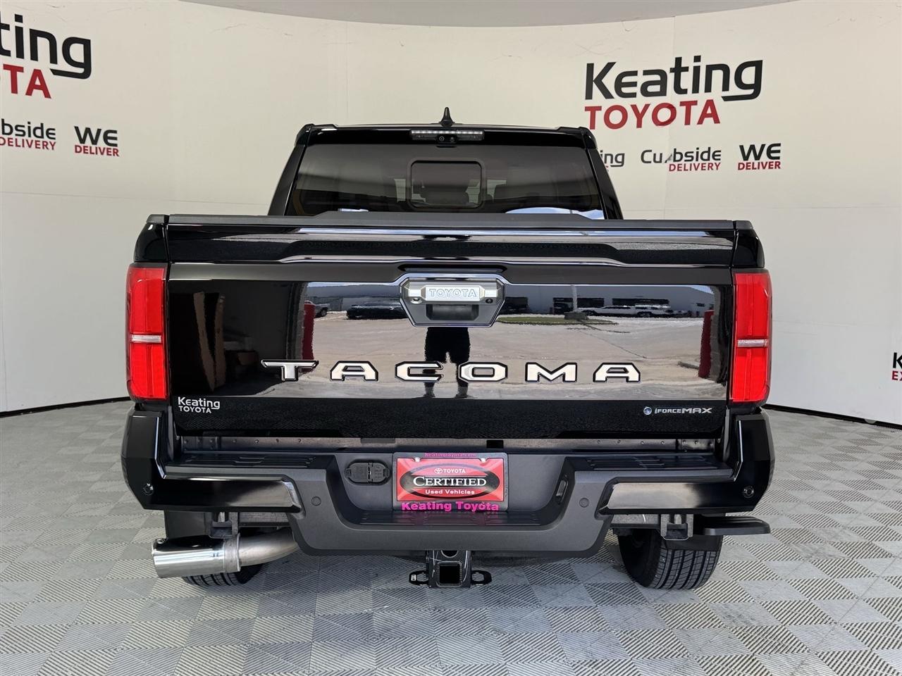 Toyota Tacoma Double Cab 4WD 2025