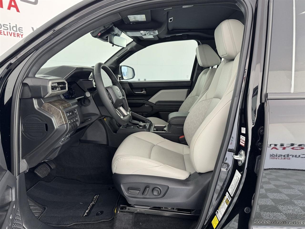 Toyota Tacoma Double Cab 4WD 2025