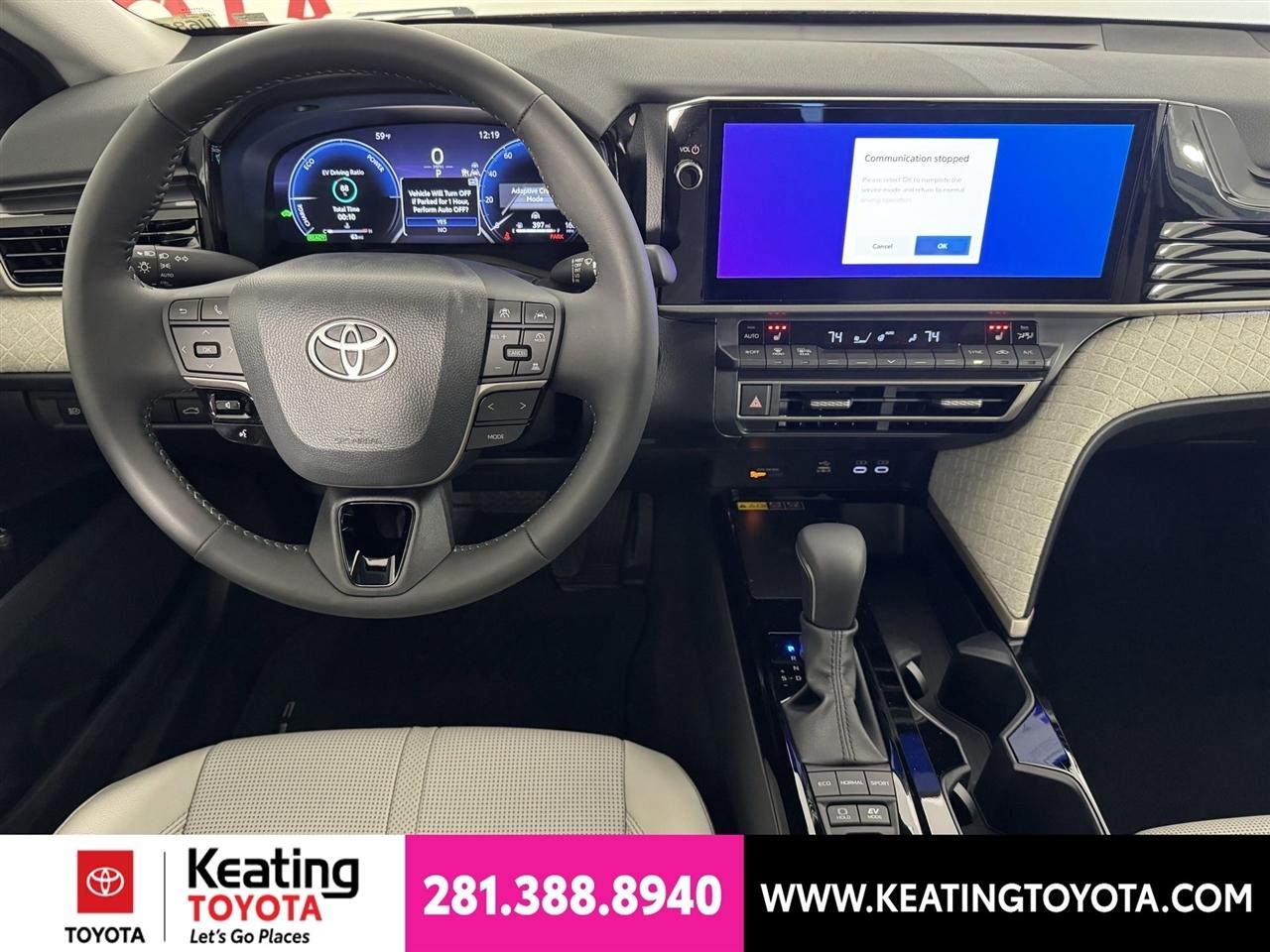 Toyota Camry Hybrid XLE 2026