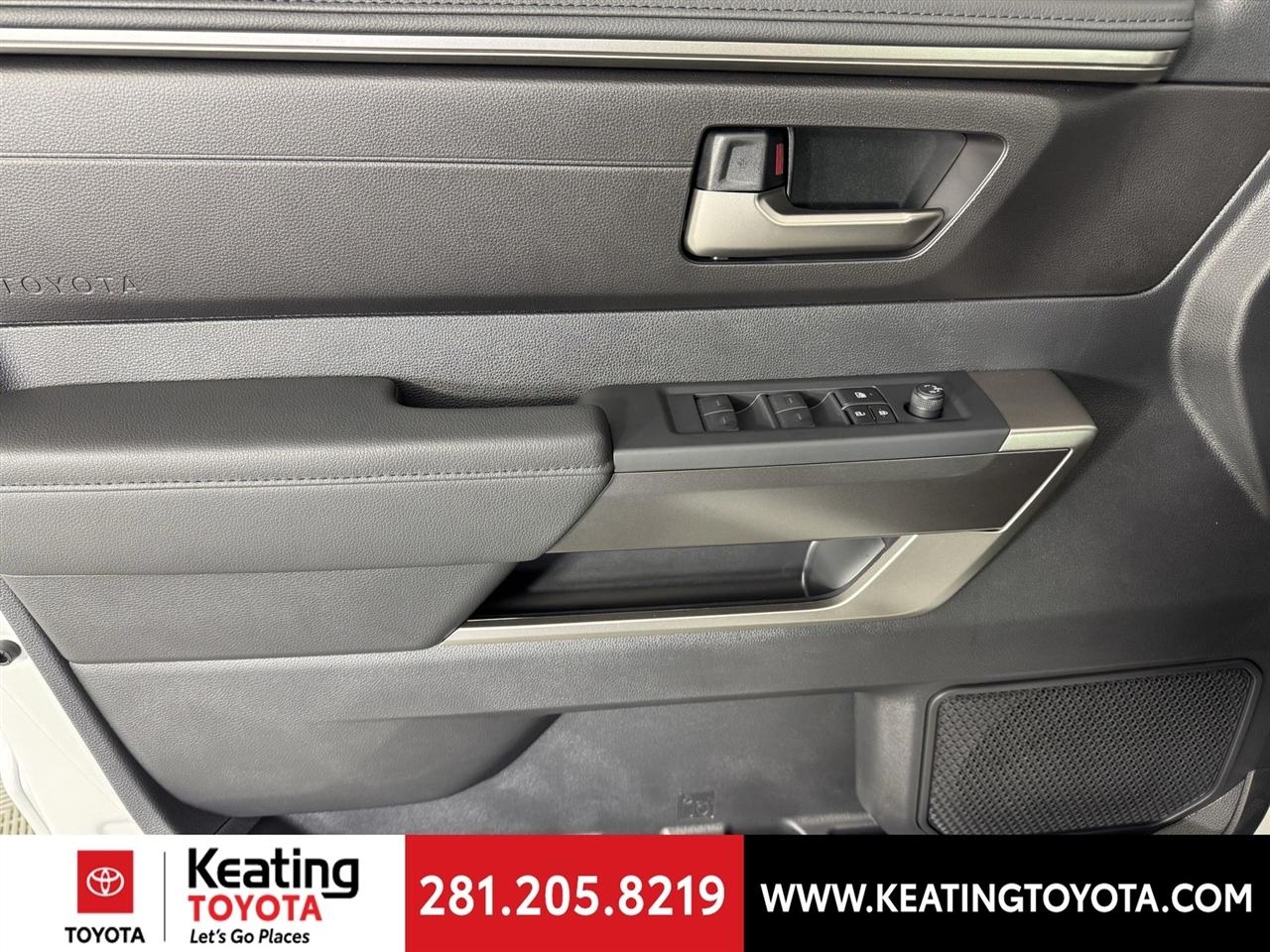 Toyota Tundra SR5 CrewMax 2WD 2026