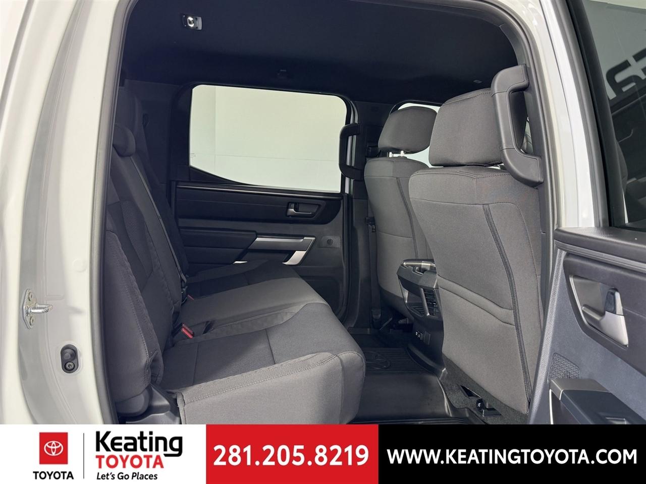 Toyota Tundra SR5 CrewMax 2WD 2026