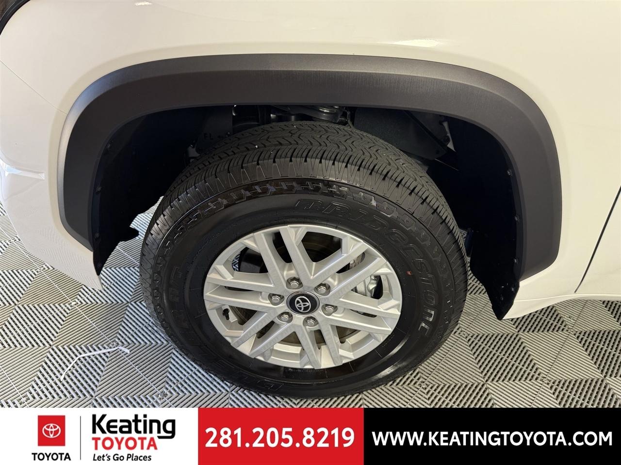 Toyota Tundra SR5 CrewMax 2WD 2026