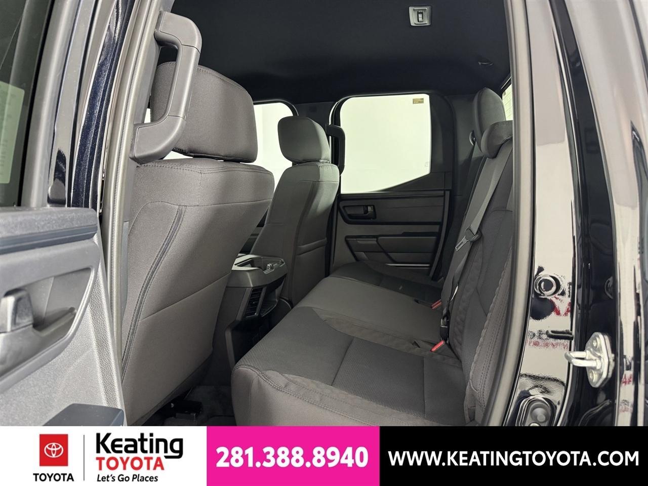 Toyota Tundra SR Double Cab 4WD 2026