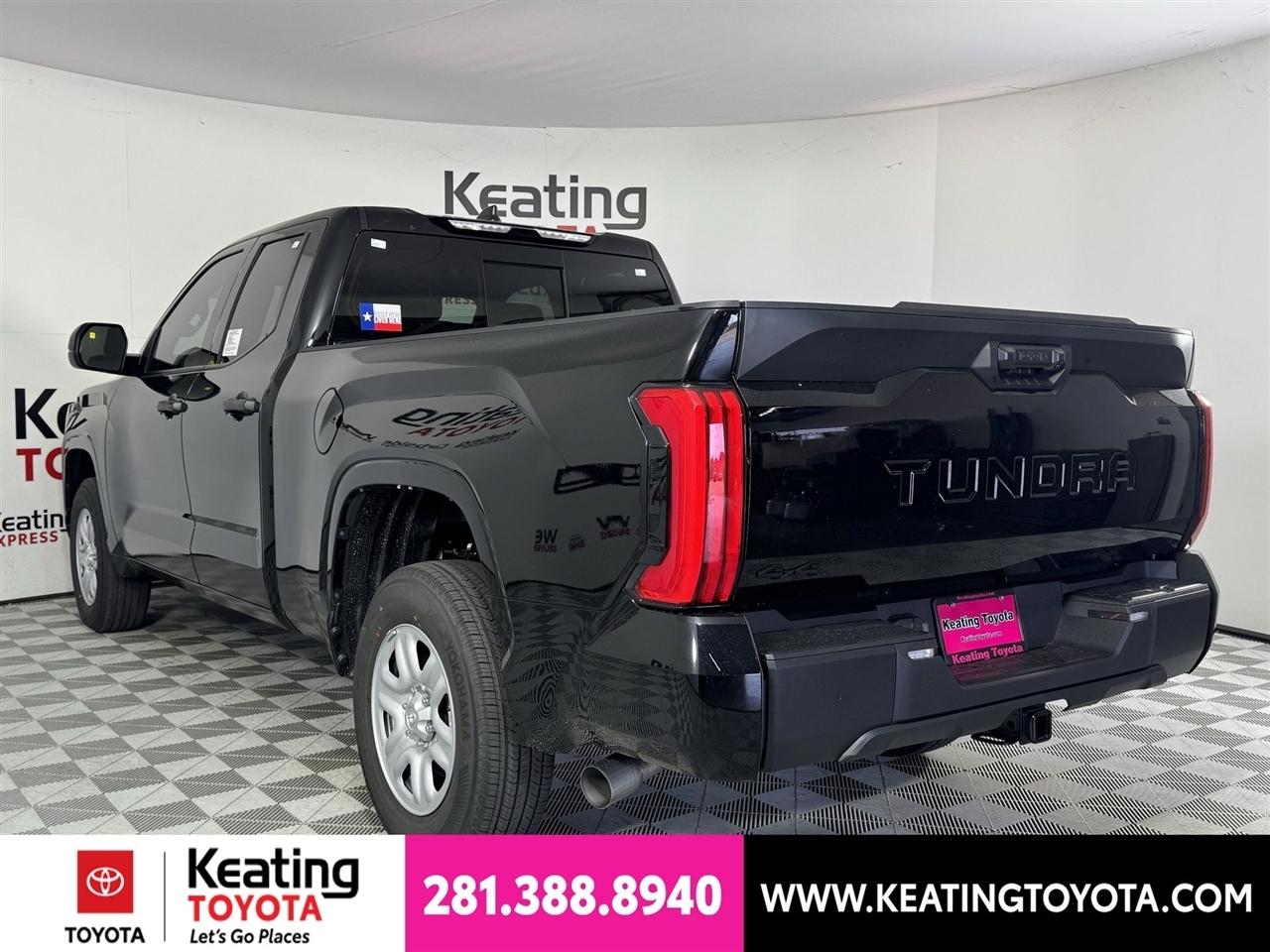 Toyota Tundra SR Double Cab 4WD 2026