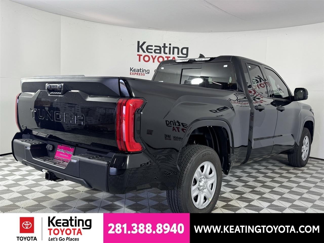 Toyota Tundra SR Double Cab 4WD 2026