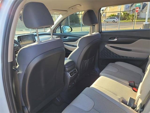 Hyundai Santa Fe SEL 2022