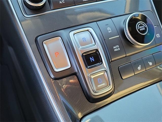 Hyundai Santa Fe SEL 2022