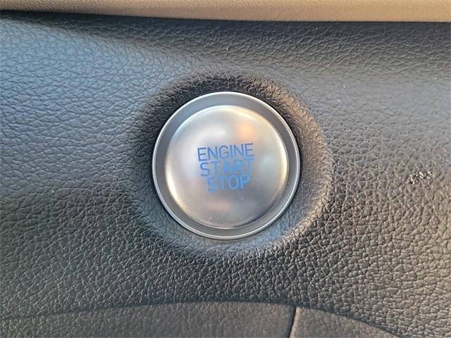 Hyundai Santa Fe SEL 2022