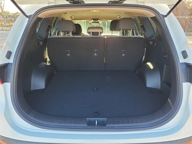 Hyundai Santa Fe SEL 2022