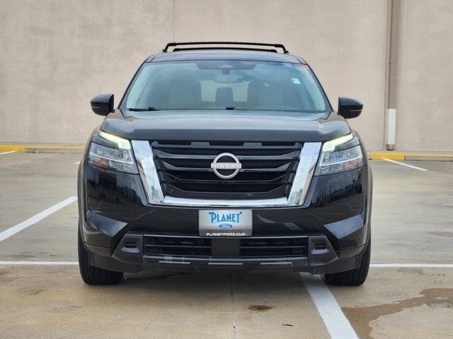 Nissan Pathfinder SV 2022