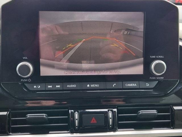 Nissan Pathfinder SV 2022