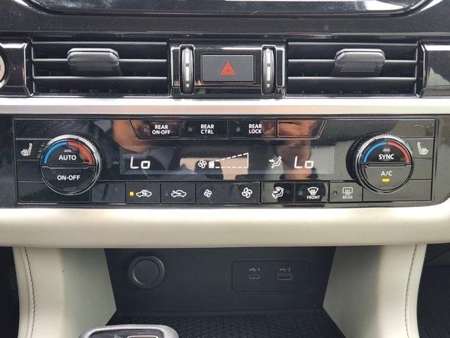 Nissan Pathfinder SV 2022