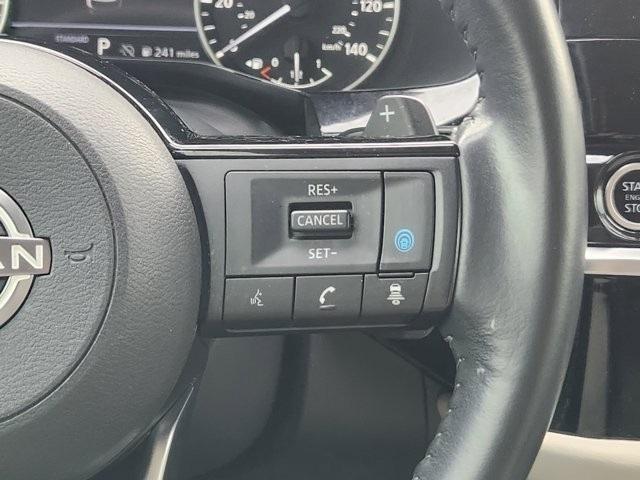 Nissan Pathfinder SV 2022