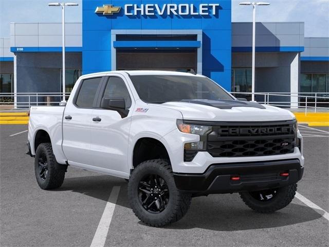 Chevrolet Silverado 1500 Trail Boss Custom Crew Cab 4WD 2026