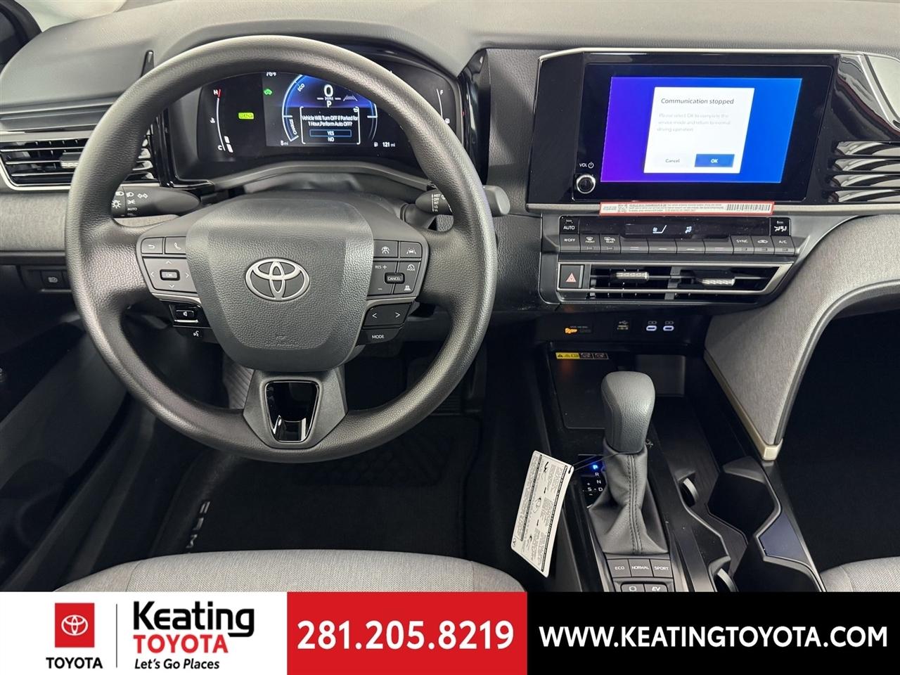 Toyota Camry Hybrid XLE 2026