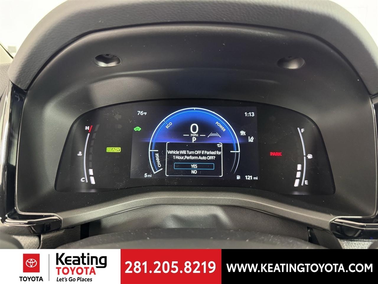 Toyota Camry Hybrid XLE 2026