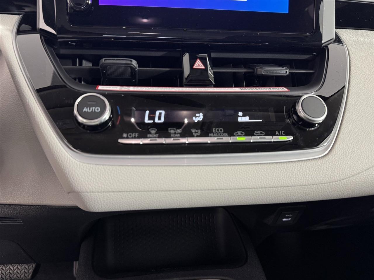 Toyota Corolla LE 2026