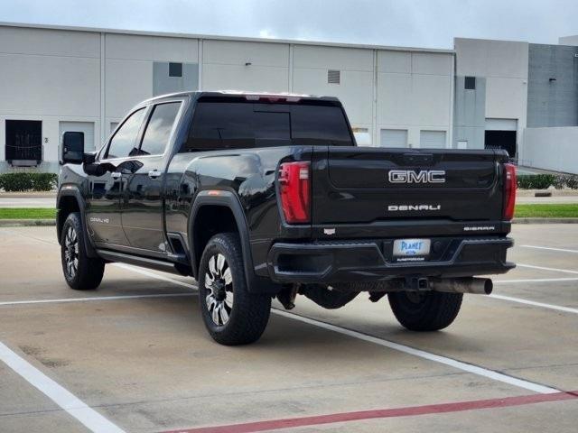 GMC Sierra 2500HD Denali Crew Cab 4WD SB 2025