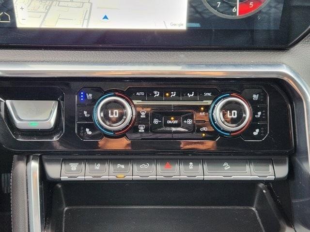 GMC Sierra 2500HD Denali Crew Cab 4WD SB 2025