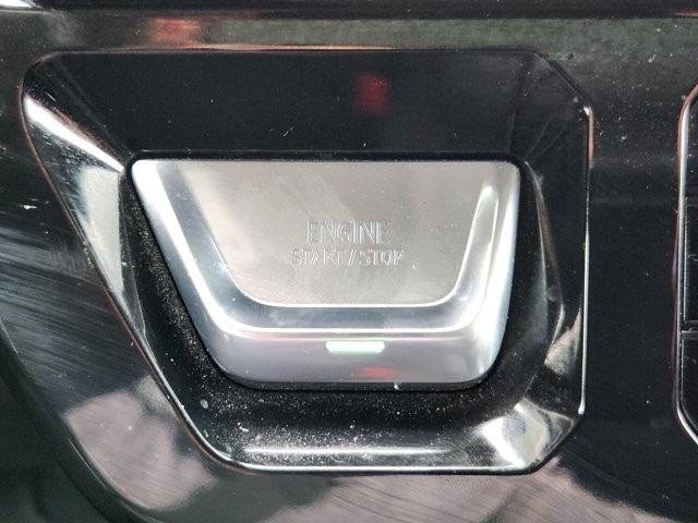 GMC Sierra 2500HD Denali Crew Cab 4WD SB 2025