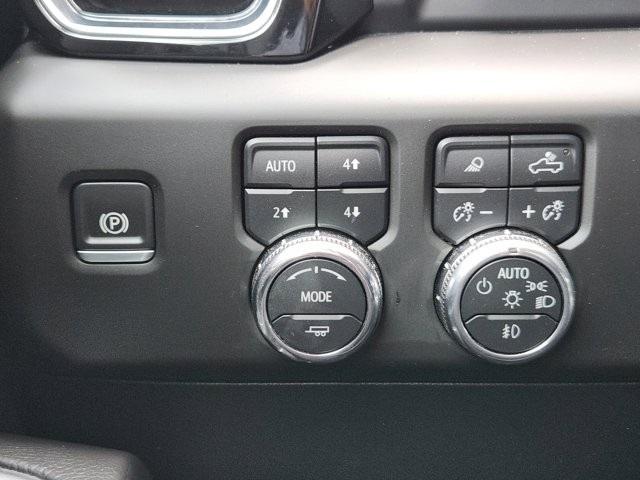 GMC Sierra 2500HD Denali Crew Cab 4WD SB 2025