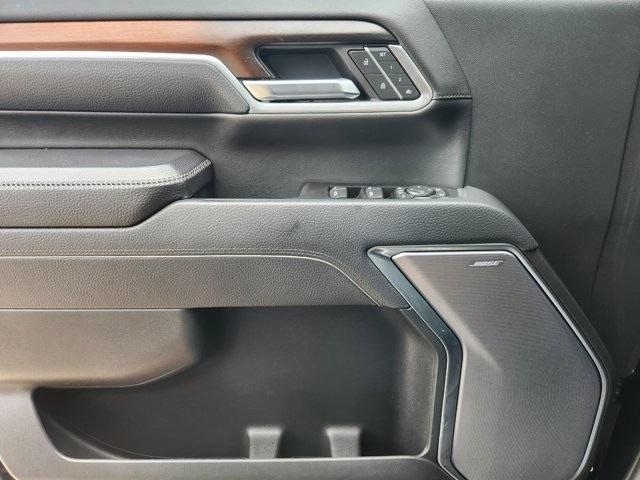 GMC Sierra 2500HD Denali Crew Cab 4WD SB 2025