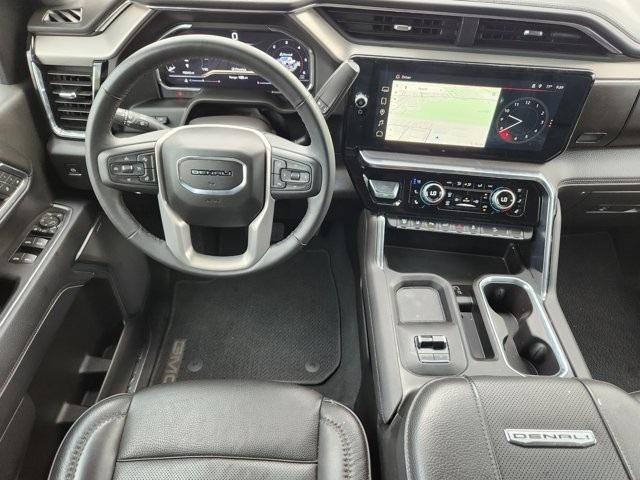 GMC Sierra 2500HD Denali Crew Cab 4WD SB 2025