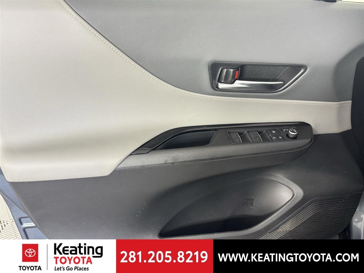 Toyota Venza LE 2021