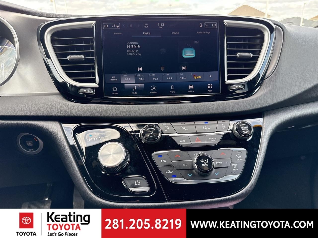 Chrysler Pacifica  2026