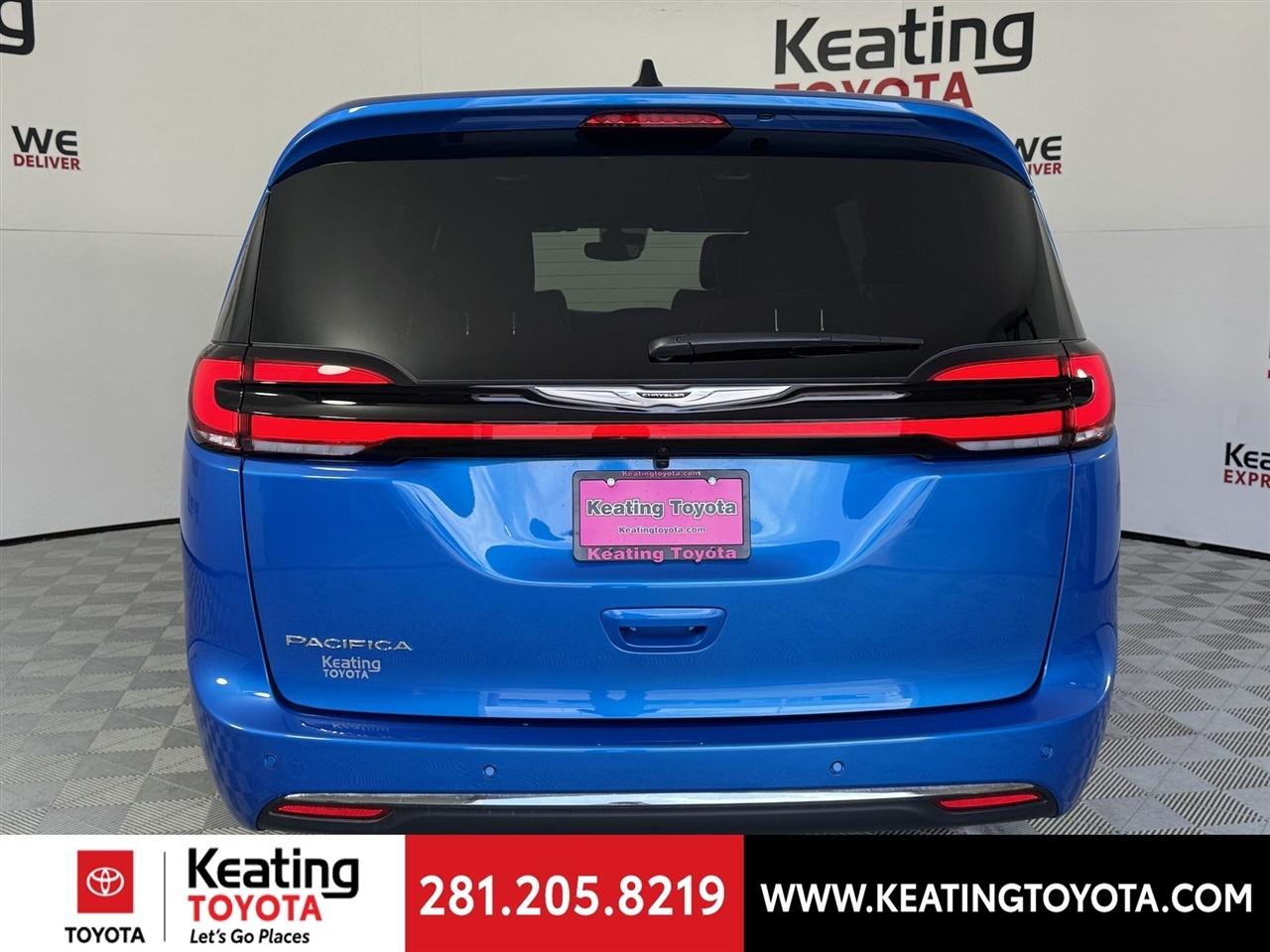 Chrysler Pacifica  2026