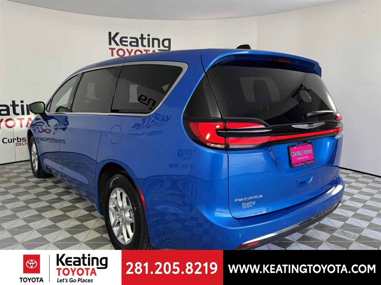 Chrysler Pacifica  2026