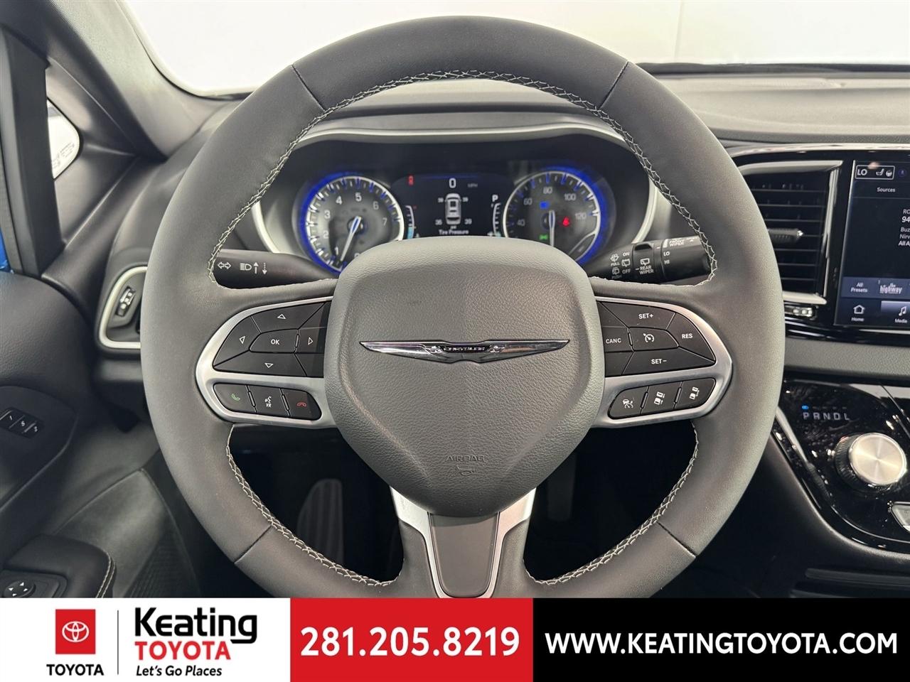 Chrysler Pacifica  2026